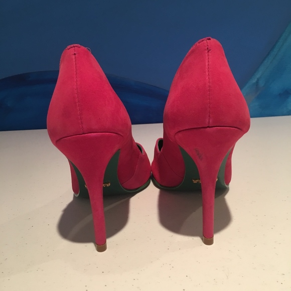 Avida Flamingo Pointed-Toe Pumps - Picture 5 of 8